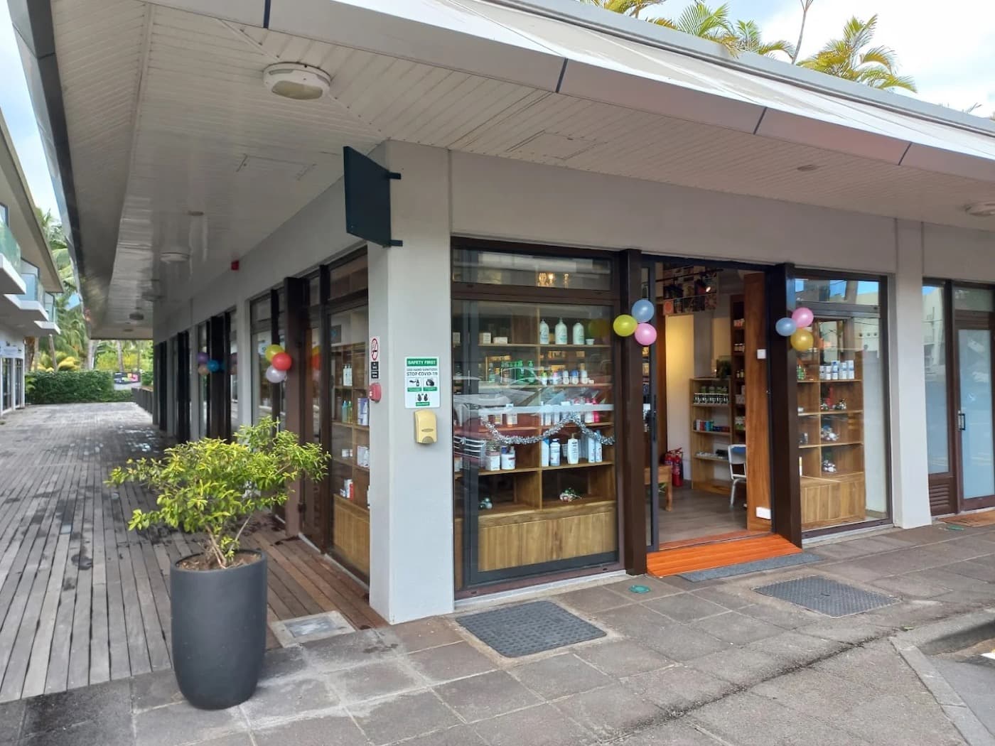 Dave's Pharmacy (formerly Nautica Pharmacy) — pharmacy in Mauritius